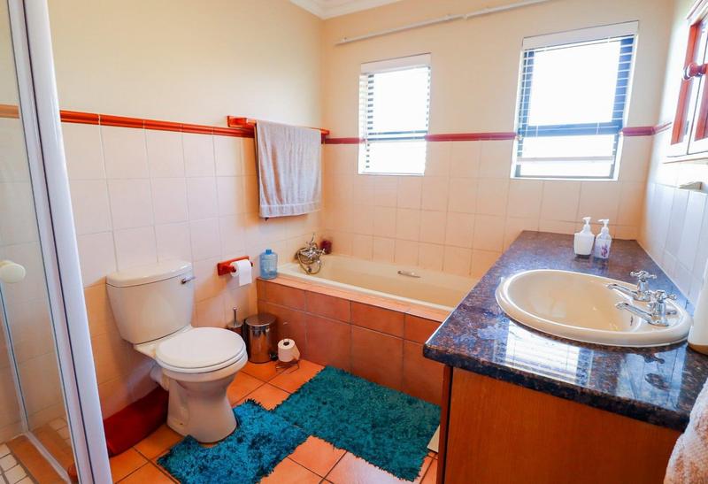 3 Bedroom Property for Sale in Heuwelsig Free State